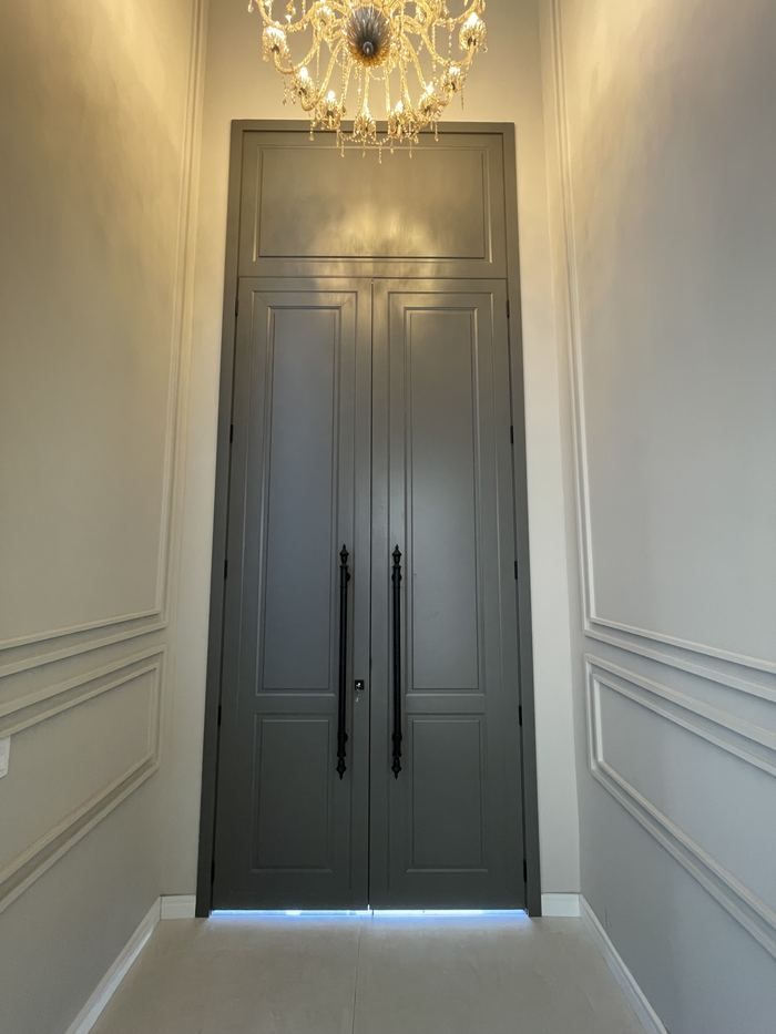 Porta clássica entrada residencial — Portline