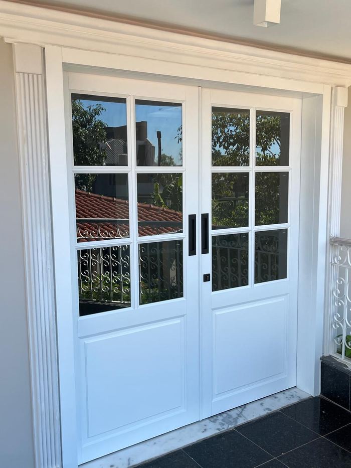 Porta modelo Francesa de alumínio — Portline